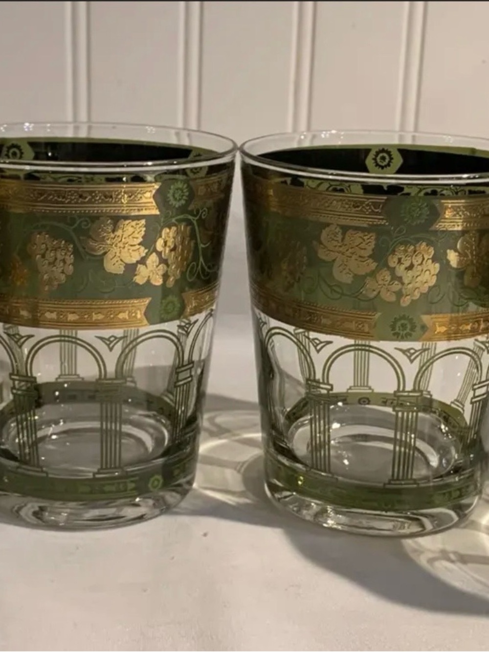 Green and Gold Decorative Drinking Glasses - Elegant Glassware Set of 8